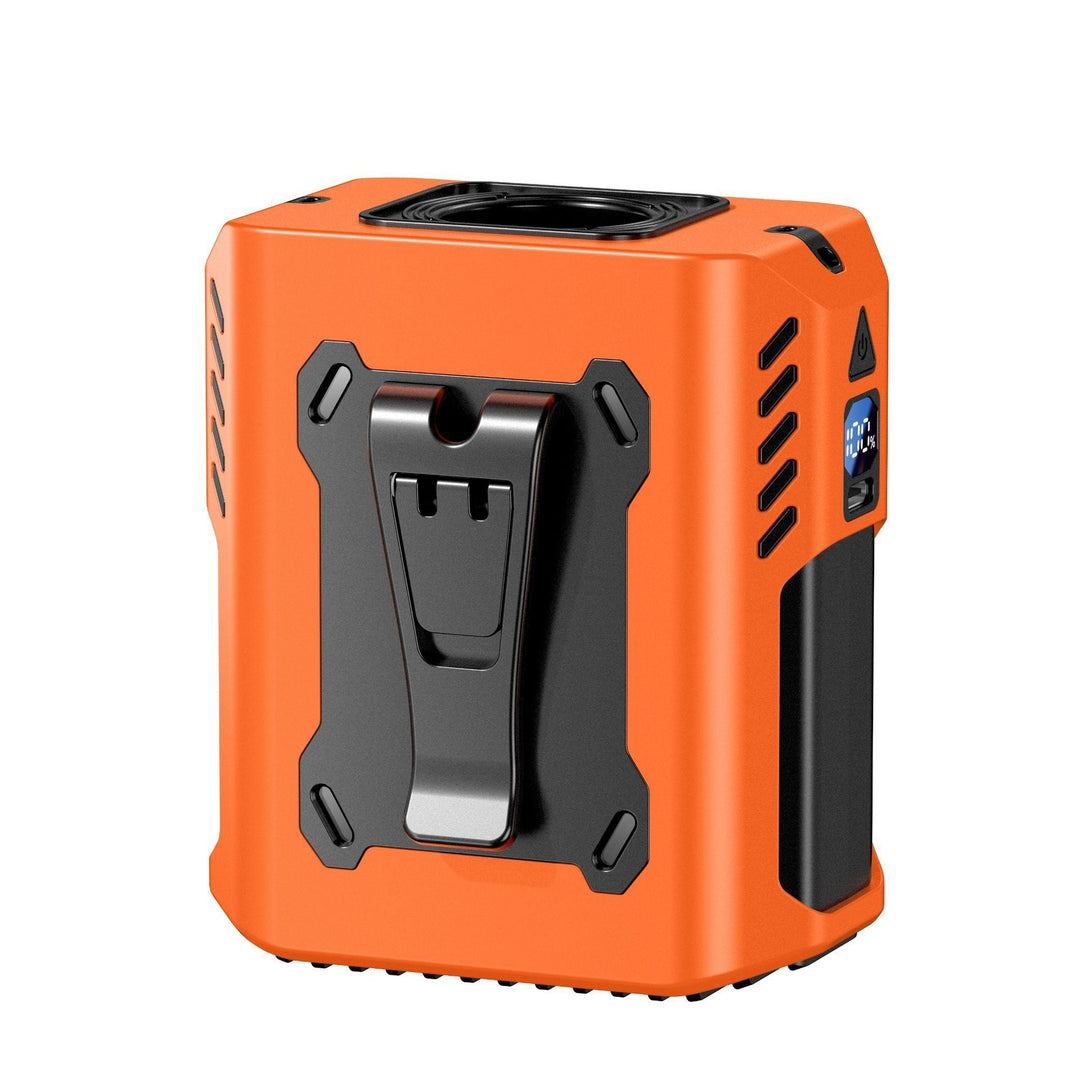 Oransje mini luftrenser, USB-ladbar, ideell for aktiv livsstil. Gir renere luft på farten.