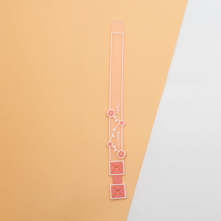 Transparent bokmerke for damer med delikat blomsterdesign. Ideelt lesetilbehør for bokelskere.