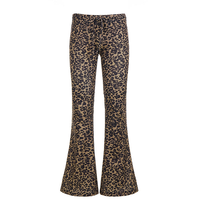 Allsidige leopardmønstrede damebukser; flared passform for komfort og stil. Perfekt for ulike anledninger.