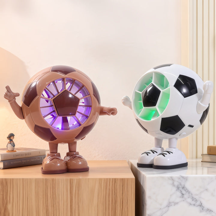 Unisex fotball bordvifte med USB, gir behagelig kjøling og et sporty preg til ethvert rom.