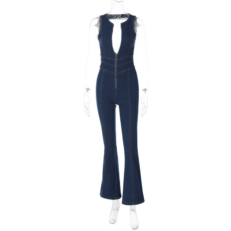 Allsidig dameoverall i moderne design med elegant utringning og vide ben. Ideell for enhver anledning.
