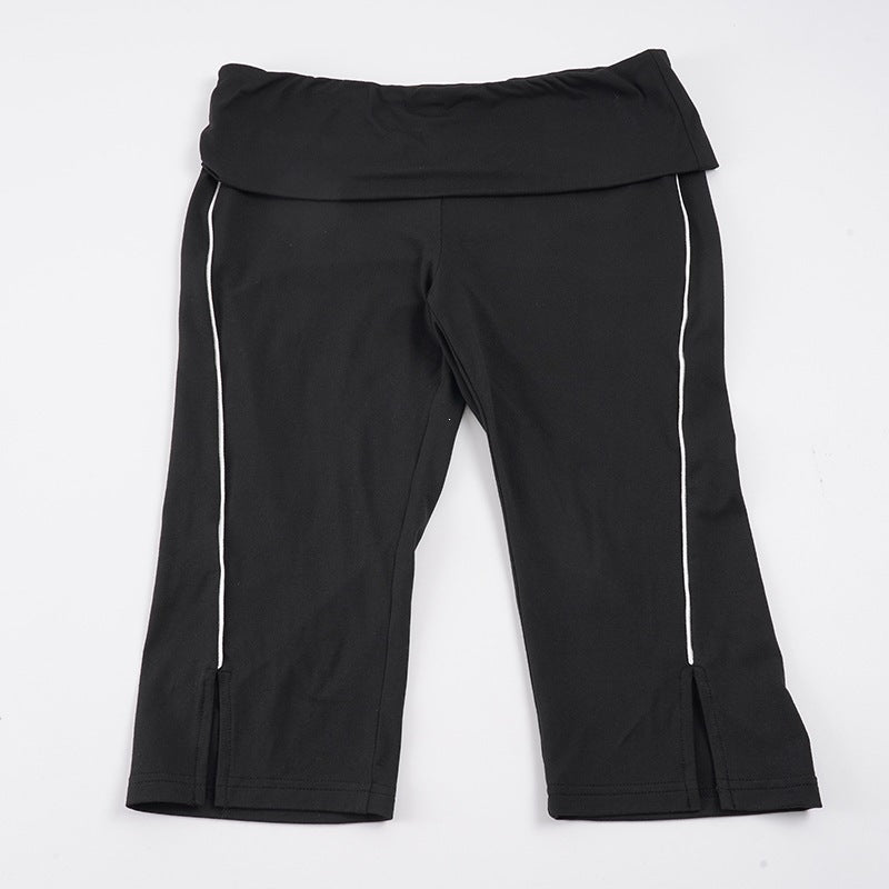 Sporty høytlivs capribukser til dame, perfekt for sommeren. Komfortable og stilige for aktiv fritid.