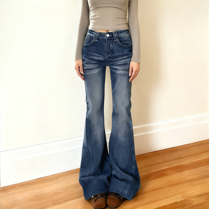 Trendy flared jeans for kvinner, høy midje og retro snitt, ideell for fest og komfortabel bruk.