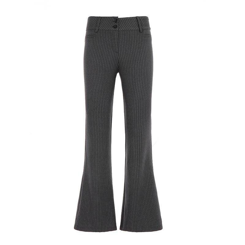 Motejeans for dame: flared modell med høy midje og trendy, vertikale striper for en elegant stil.