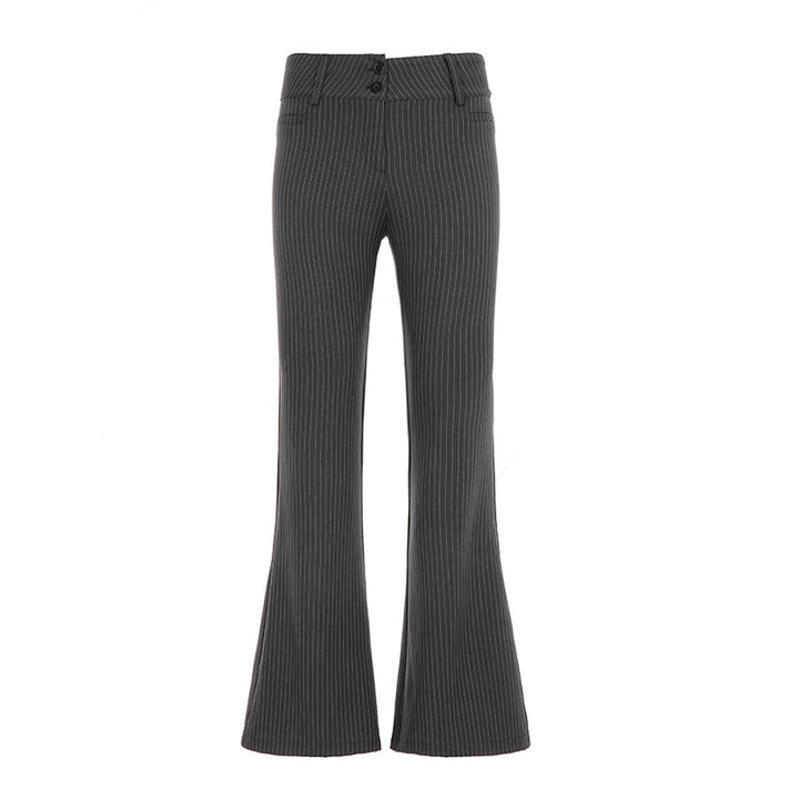 Motejeans for dame: flared modell med høy midje og trendy, vertikale striper for en elegant stil.