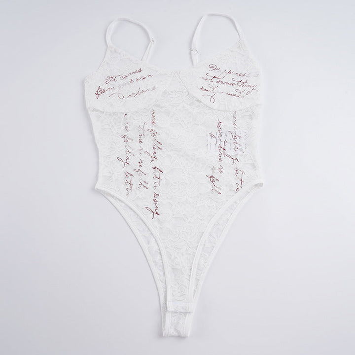 Trendy hvit blondebody til dame med justerbare stropper. Elegant design, perfekt for motebevisste.