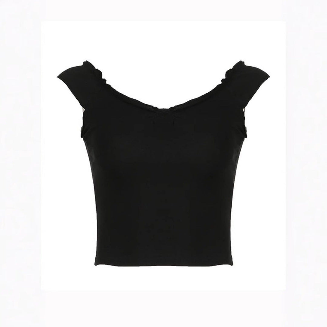 Svart elegant skulderløs dametopp med volang. Perfekt for en chic og komfortabel look i sommermote.