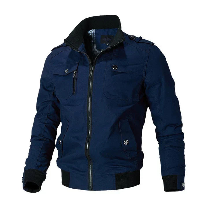 Moderne herre bomberjakke, perfekt for en casual urban look. Komfortabel og allsidig ytterjakke til vår og høst.