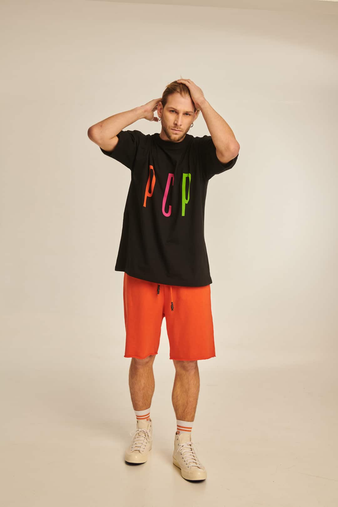 Allsidige herreshorts for strand, by og fritid om sommeren; casual og behagelige.