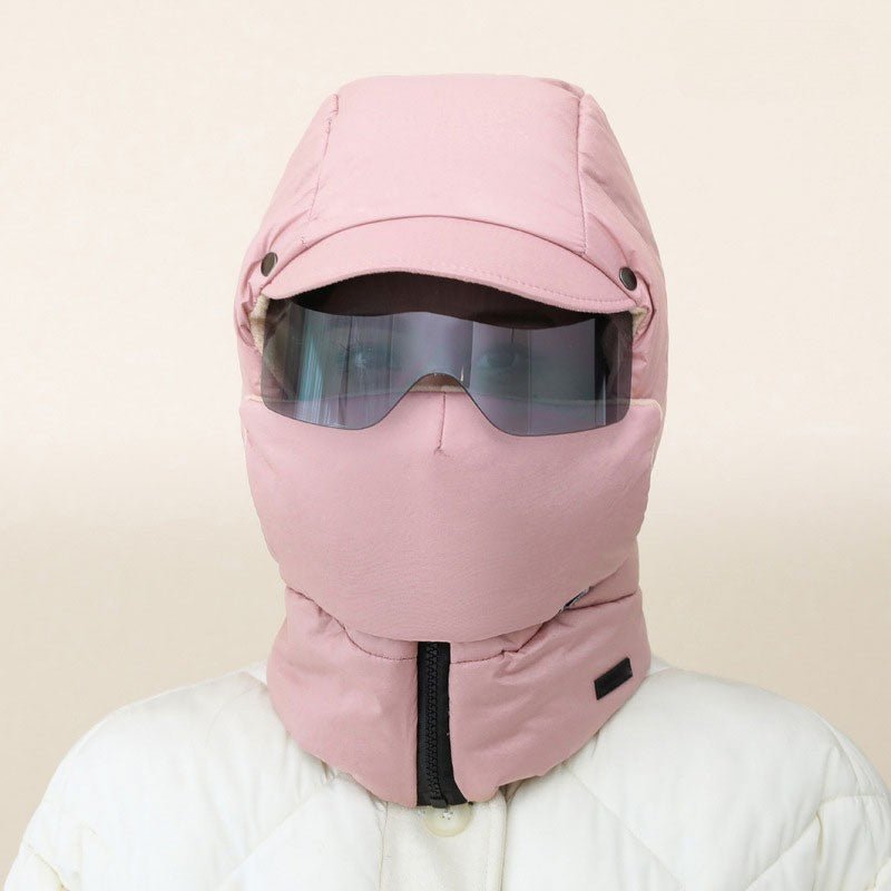 Slitesterk og varm helmaske med integrerte briller, essensiell for sykling, ski og snowboard i kulda.