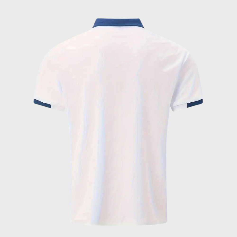 Stilfull komfort: Klassisk poloskjorte for menn i myk, slitesterk polyester.