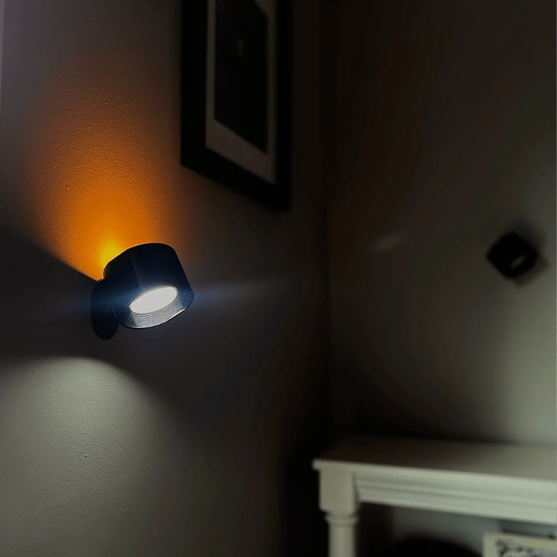 Enkel å montere, trådløs LED vegglampe. Moderne design med magnetisk feste, perfekt for all hjemmedekor.