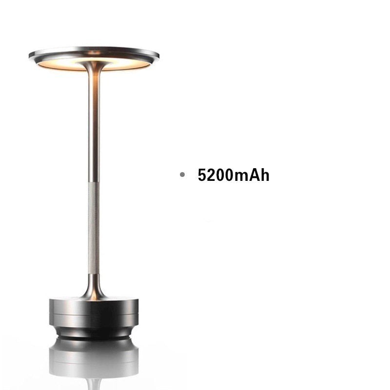 Minimalistisk designlampe for hjemmet. Trådløs berøringslampe som gir mykt stemningslys. Lang batteritid.