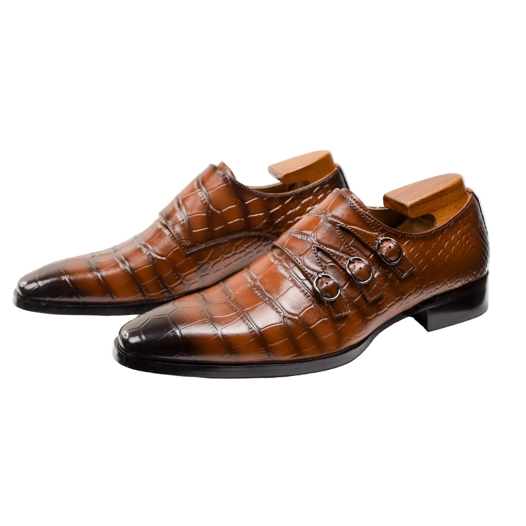 Elegante brune herresko med enkel spenne, perfekt for business og formelle anledninger. Komfortable dressko.