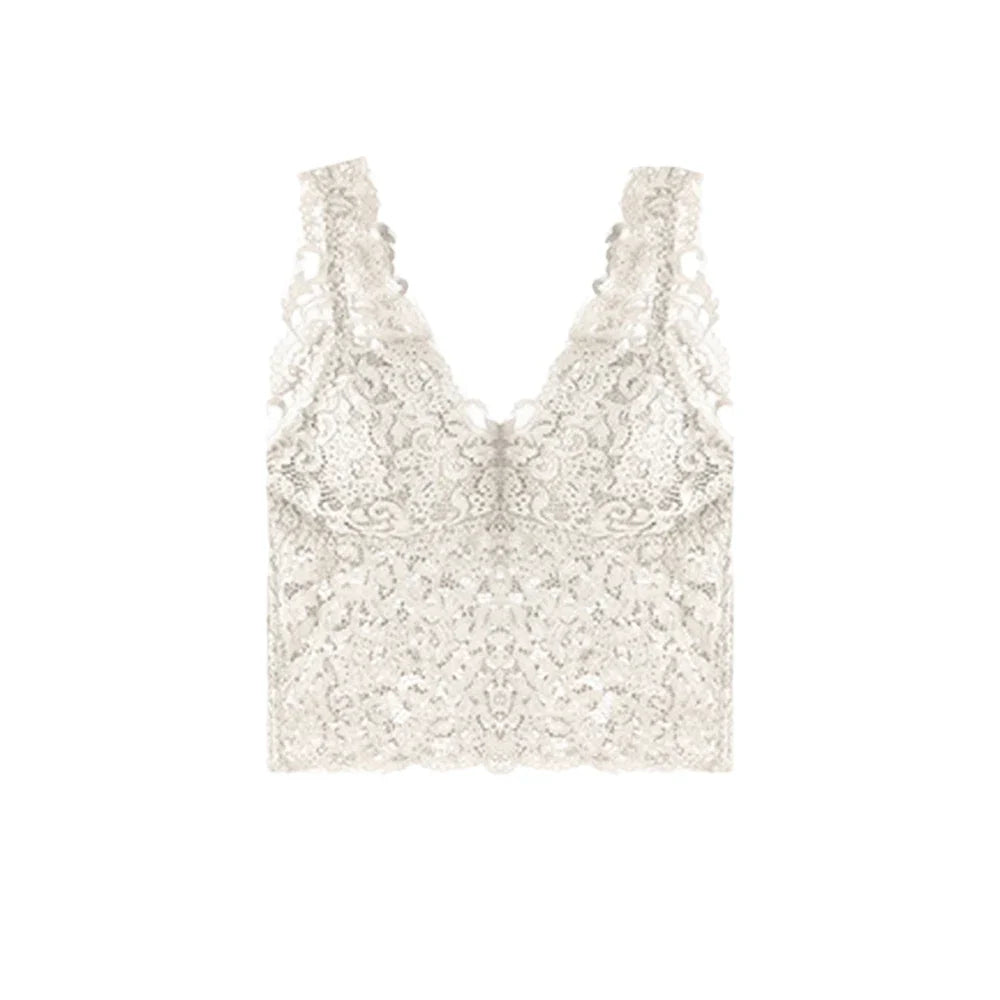 Lett dame blonde camitopp med V-hals og innebygde innlegg. Komfortabel crop topp, perfekt som elegant sommertopp.