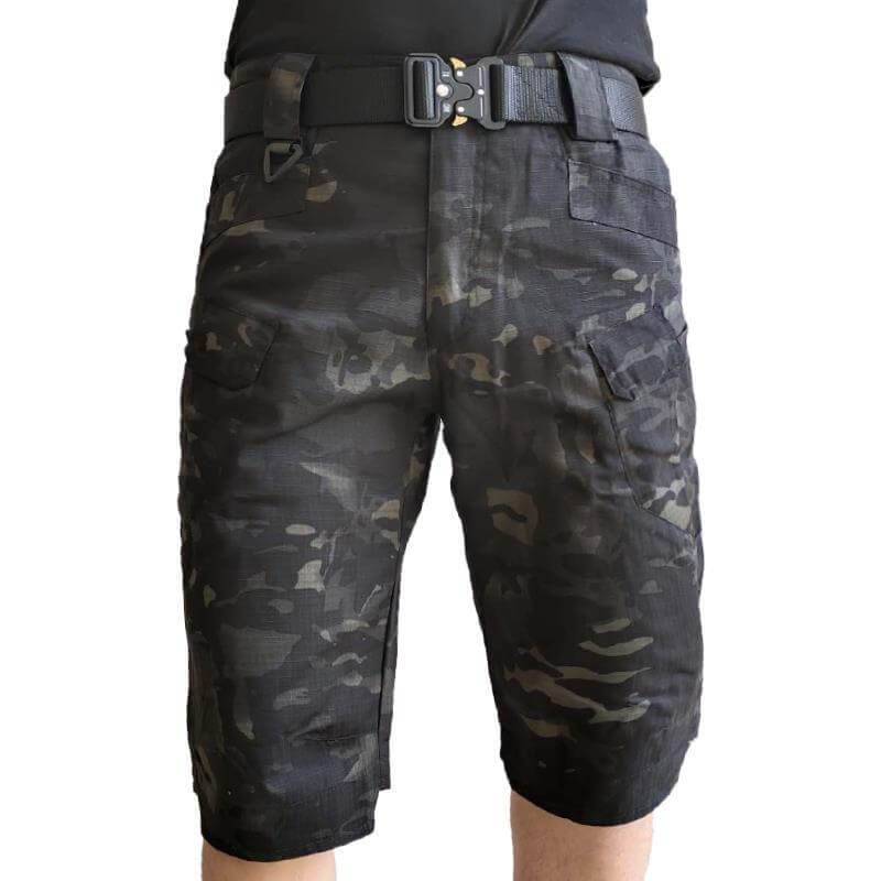 Herre cargo shorts, vanntett og taktisk, med romslige lommer for turer og utendørsaktiviteter.