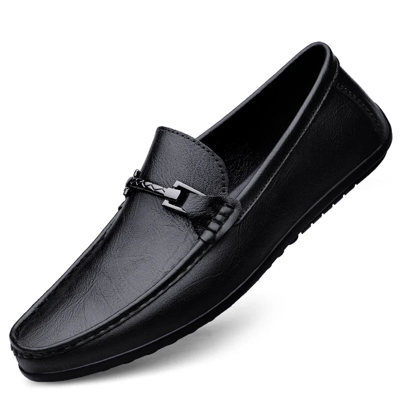 Brun herre loafers, håndlagde mokasiner med myk komfortsåle for elegant og casual stil.