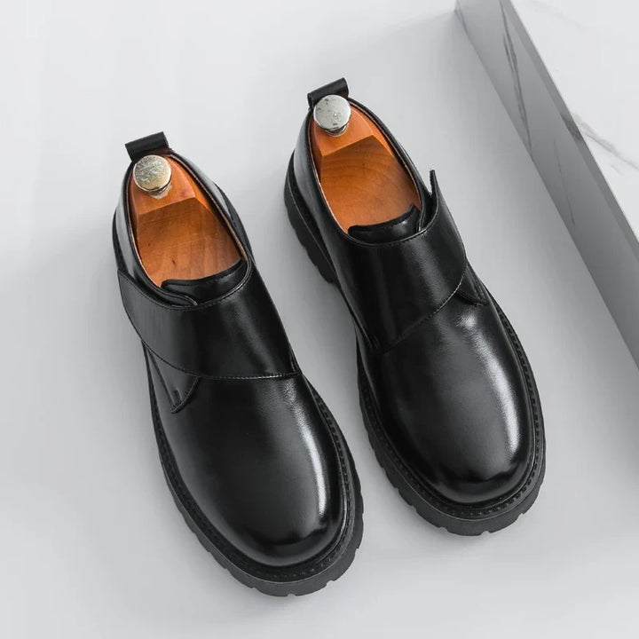 Svarte Oxford herresko for dress. Formelle og komfortable med tykk såle for en komplett look.