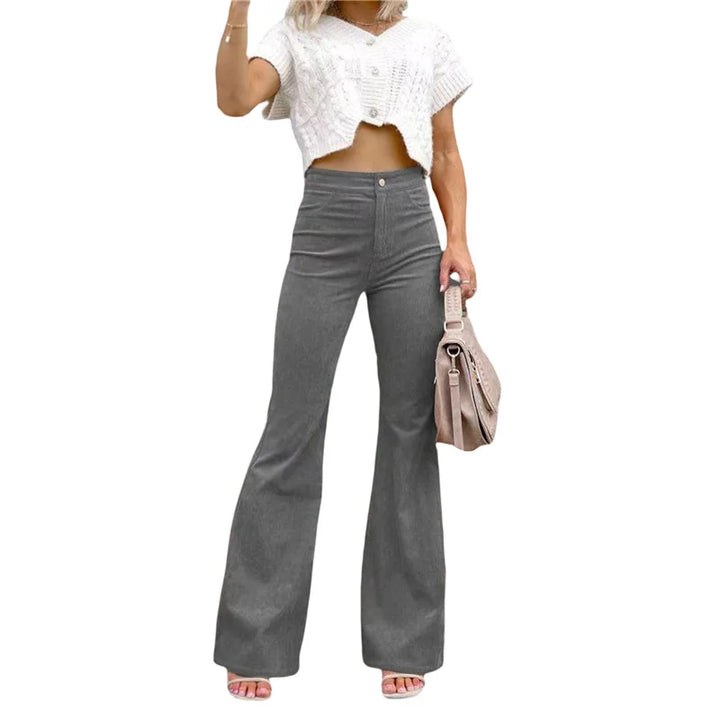 Elegant damebukse med høy midje og utsvingt passform, perfekt for en casual chic stil.