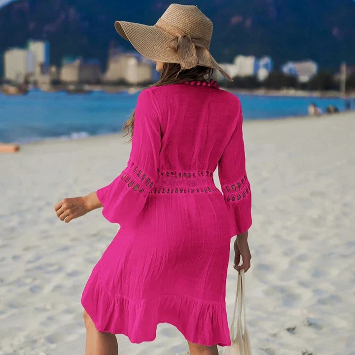 Sommerlig heklet strandkimono med fine blonder og dusker. Legger til et boho preg.
