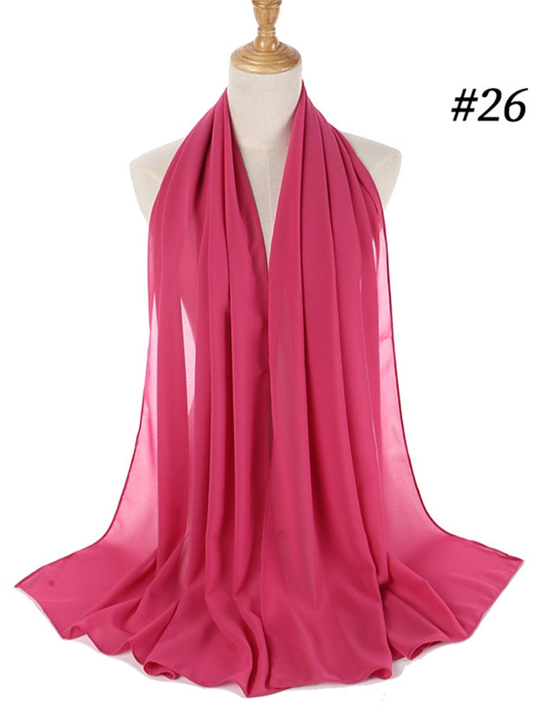 Delikat chiffon sjal, et elegant og mykt tilbehør.