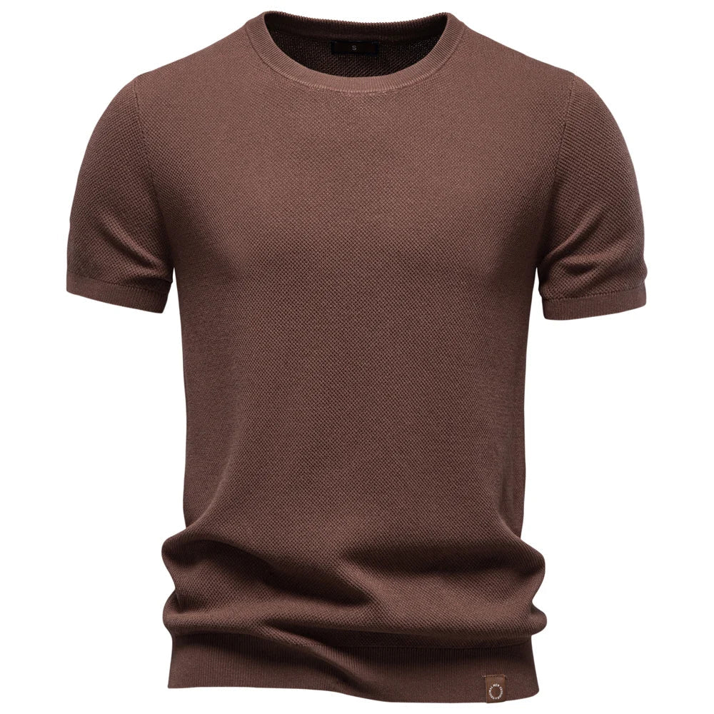 Komfortabel Ice Silk t-skjorte for herre. Svalende og silkemyk med rund hals, perfekt som fritidsskjorte.