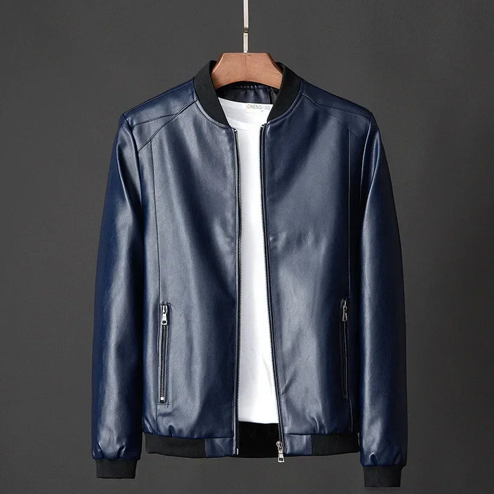 Koreansk slim fit bikerjakke for menn i vegansk skinn. Moderne skinnjakke som fritidsjakke, flott for streetwear.