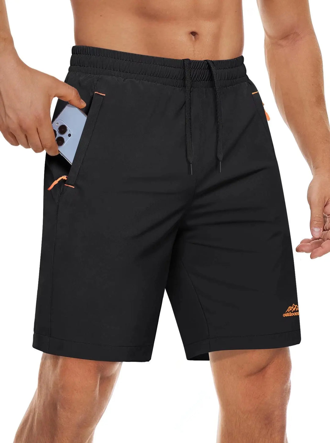 Stilren herre gymshorts, perfekt for vektløfting og cardio, med sikker lomme.