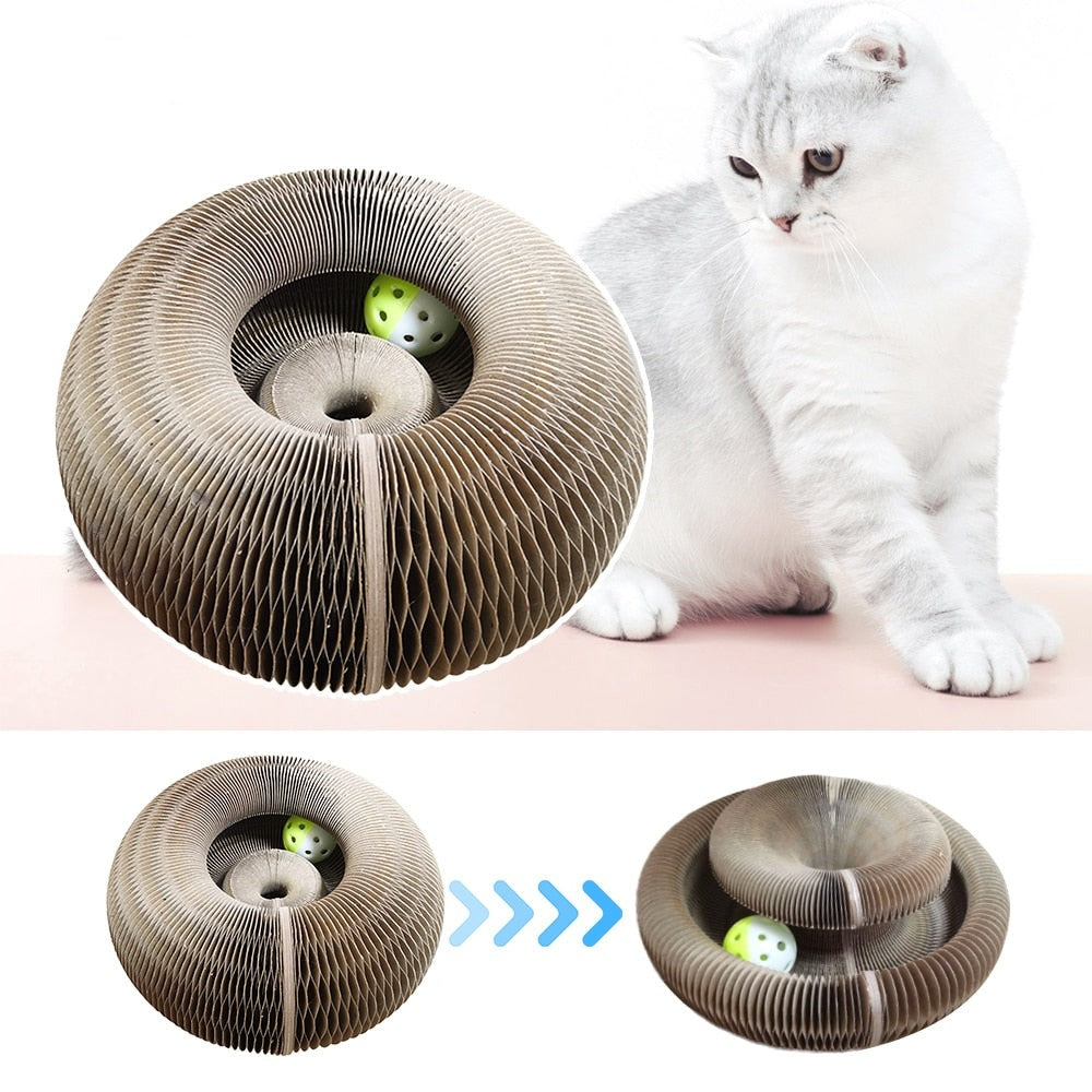 Miljøvennlig klorebrett for katter, laget av resirkulerbar papp. Perfekt for å tilfredsstille kattens klorebehov.