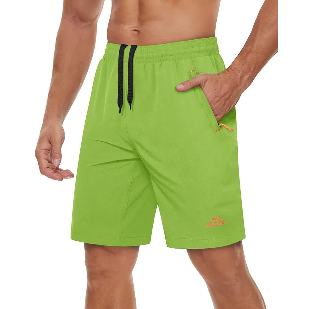 Herre sommershorts med glidelåslommer, komfortabel for varme dager.
