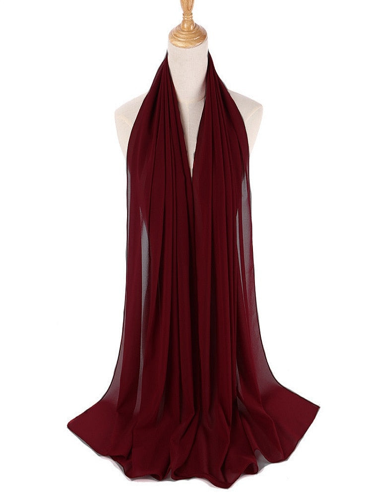Elegant sjal i chiffon, et allsidig plagg for moderne kvinner.