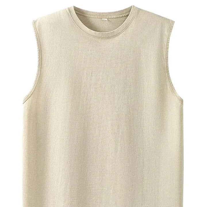 Svart vasket herre tank top. Komfortabel, sporty stil. Ermeløs trening & fritidstopp.