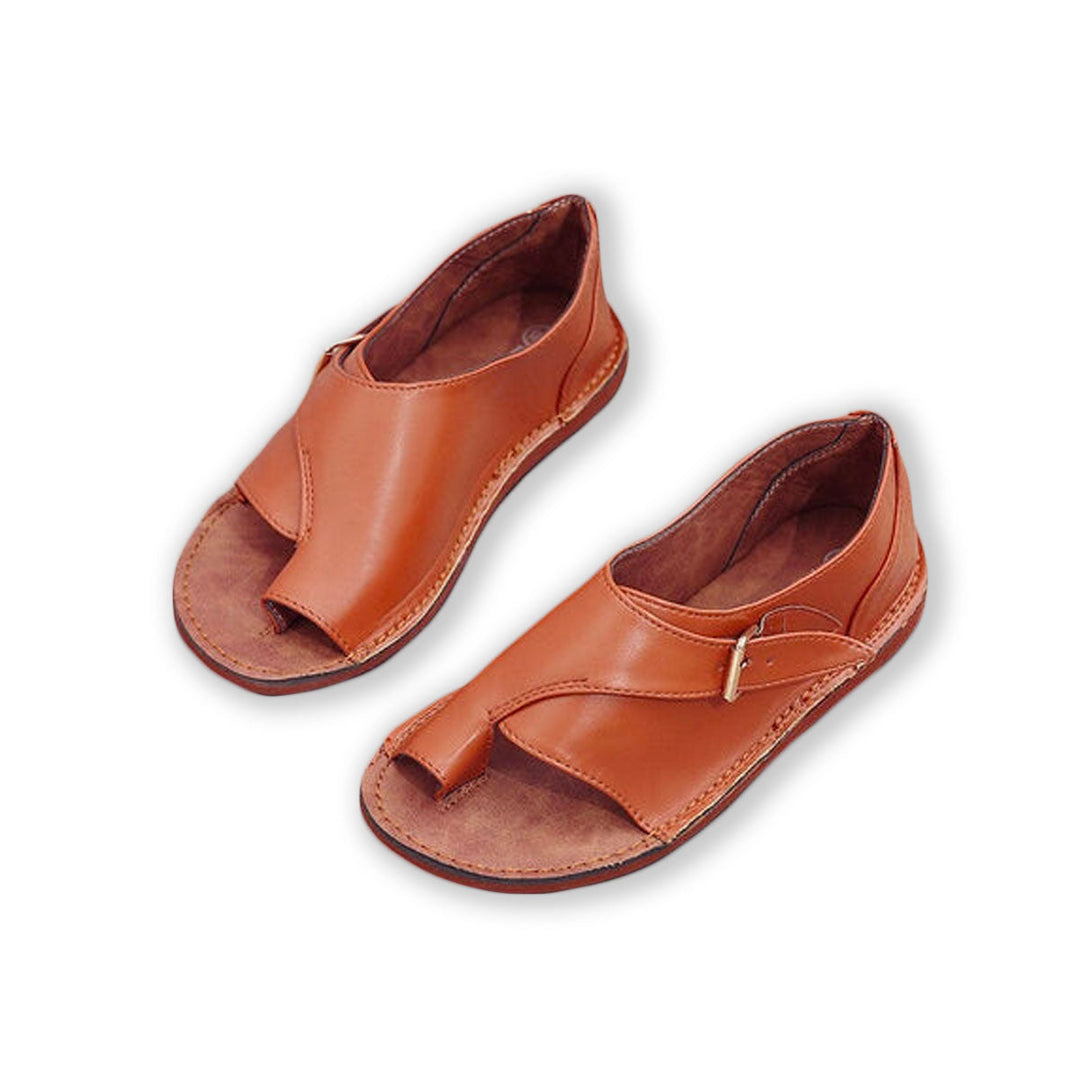 Damesandaler med spenne, komfortable flatesko for sommerdager.