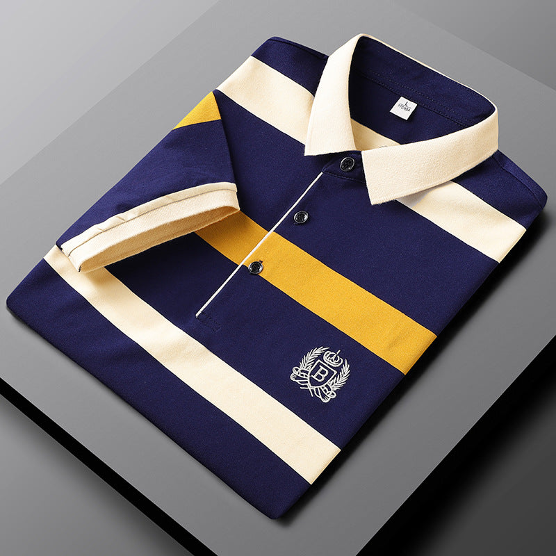 Premium bomullspolo for menn med elegante striper og brodert logo. Komfortabel fritidsskjorte.