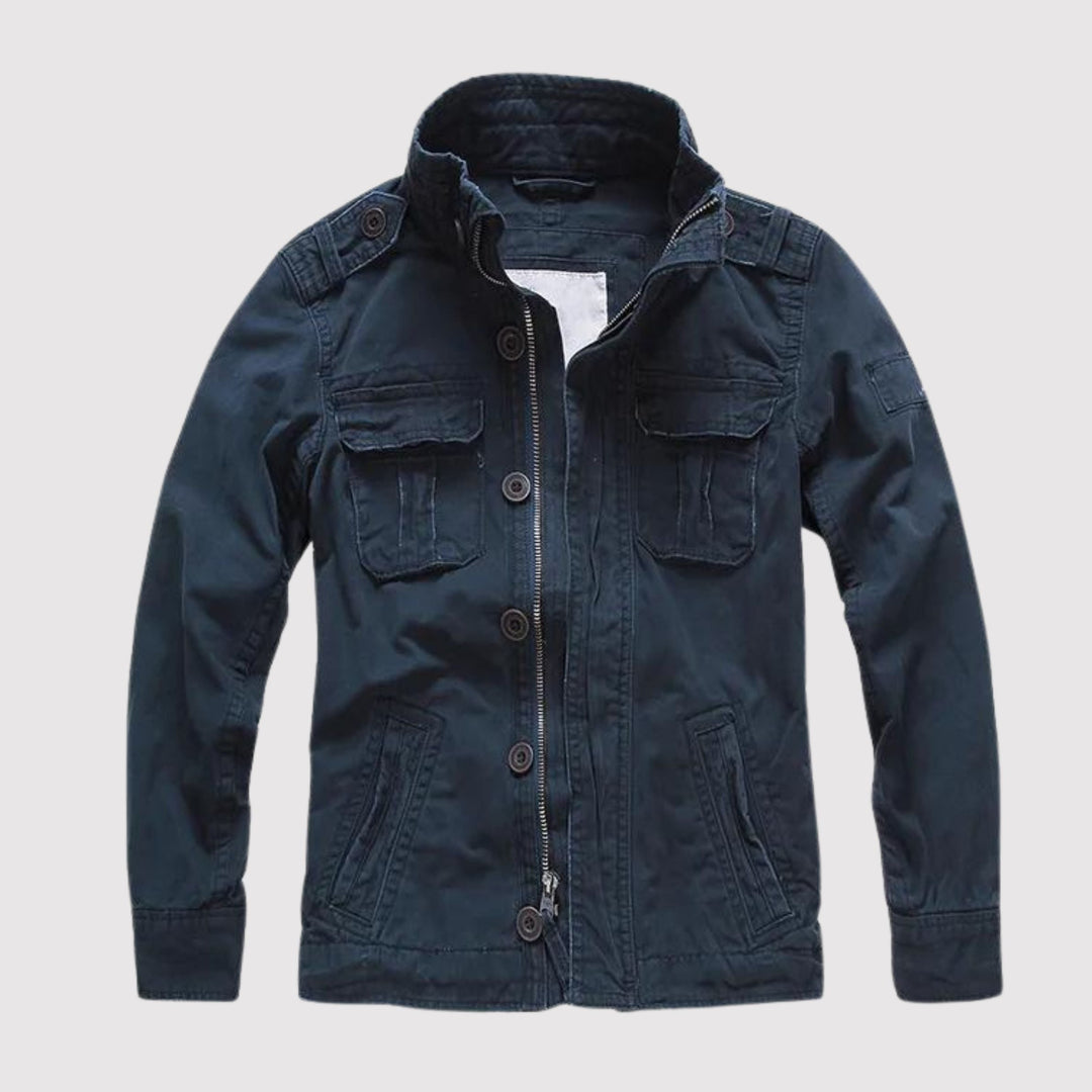 Stilig herre denimjakke med kult retro preg. Allsidig ytterplagg for menn som ønsker en tidløs, moteriktig stil.
