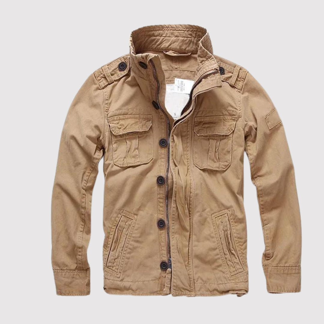 Komfortabel retro denimjakke for menn, perfekt for hverdag og fritid. Slitesterk og stilig herrejakke i denim.