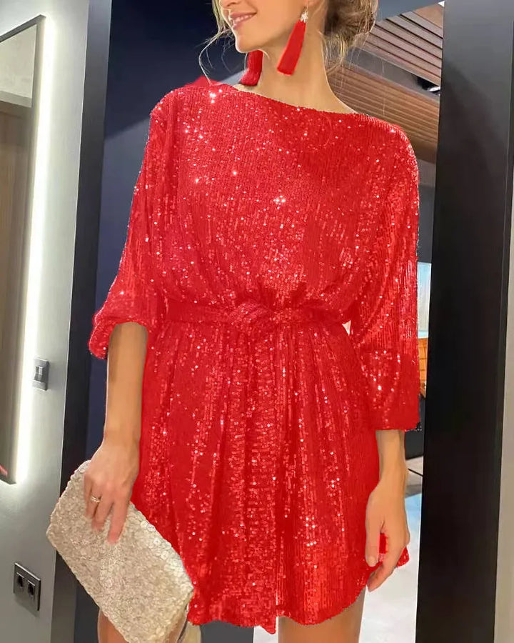 Glamorøs dame festkjole med glittereffekt. Allround selskapskjole i polyester, perfekt for enhver anledning.