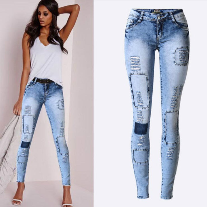 Kvinners blå skinny jeans med stretch for komfortabel hverdagsbruk og stilsikker look.