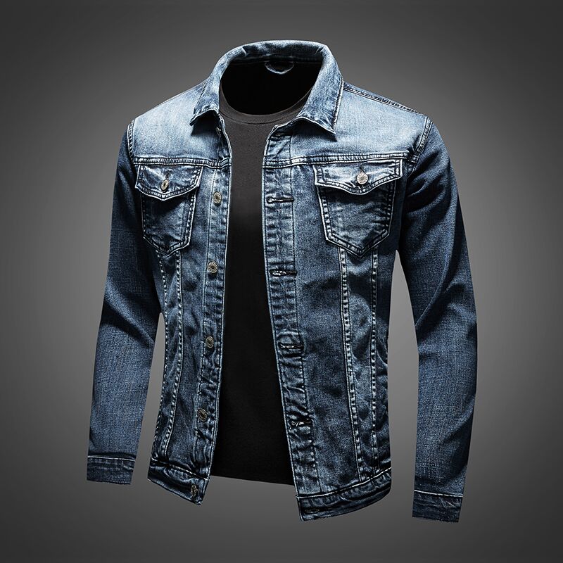 Menns klassisk slim fit denim bikerjakke i blått. Allsidig herrejakke for urban stil og casual wear.