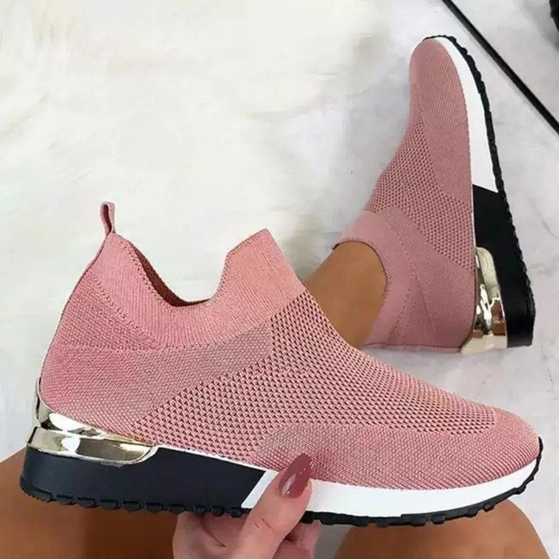 Flerfarget slip-on joggesko for menn. Lettvekt, elastisk og komfortabel hverdagssko.