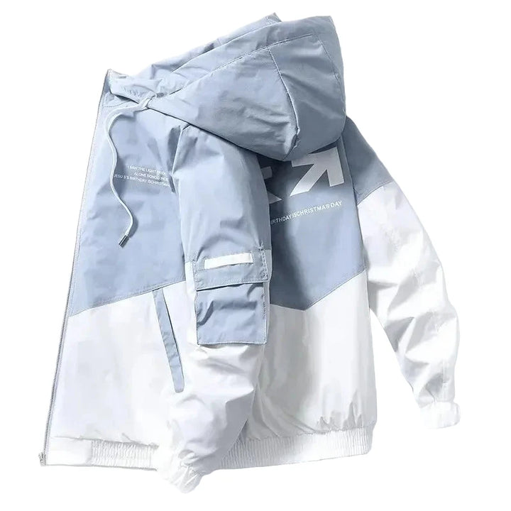 Trendy koreansk streetwear herrejakke med hette, perfekt som lett vårjakke for urban stil.