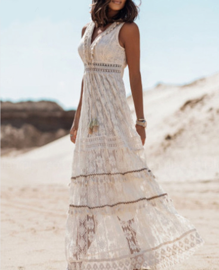 Lett, behagelig boho sommerkjole for dame. Perfekt for fritid og strand.