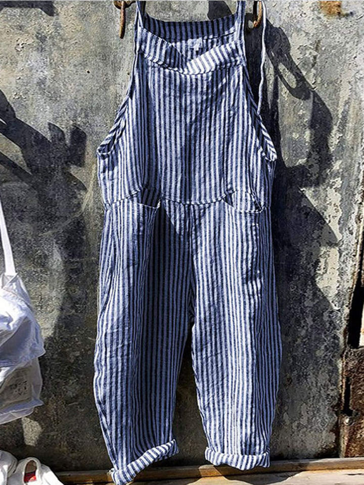 Ermeløs stripet dame jumpsuit, ideell for casual sommerdager. Komfortabel passform og vide ben.