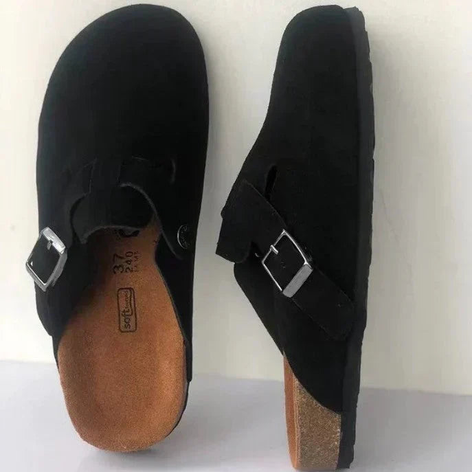 Lette herresandaler med justerbar passform, designet for sommerkomfort. Stilige sommersko, perfekte som fritids- og strandsandaler.