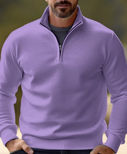 Praktisk half zip genser for herre, enkel å kombinere med ulike antrekk.