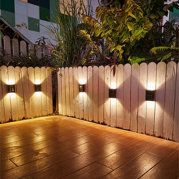 Moderne solcelle vegglampe. Ideell terrassebelysning og hagelys som er vanntett og miljøvennlig.