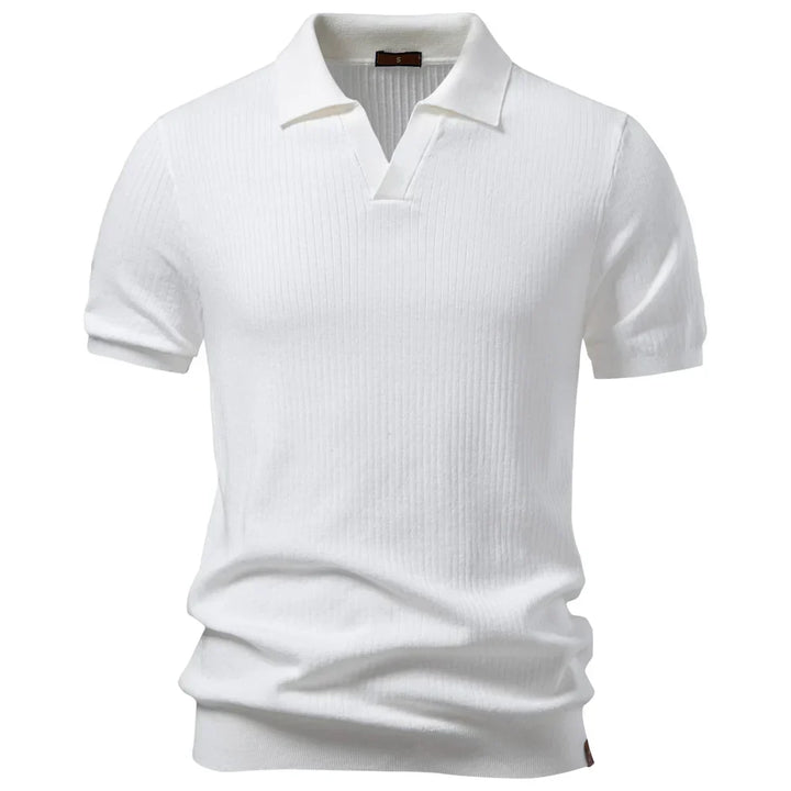 Detaljert herre polo t-skjorte med klassisk krage og knapper. Elegant og tidløs stil for hverdagsbruk.