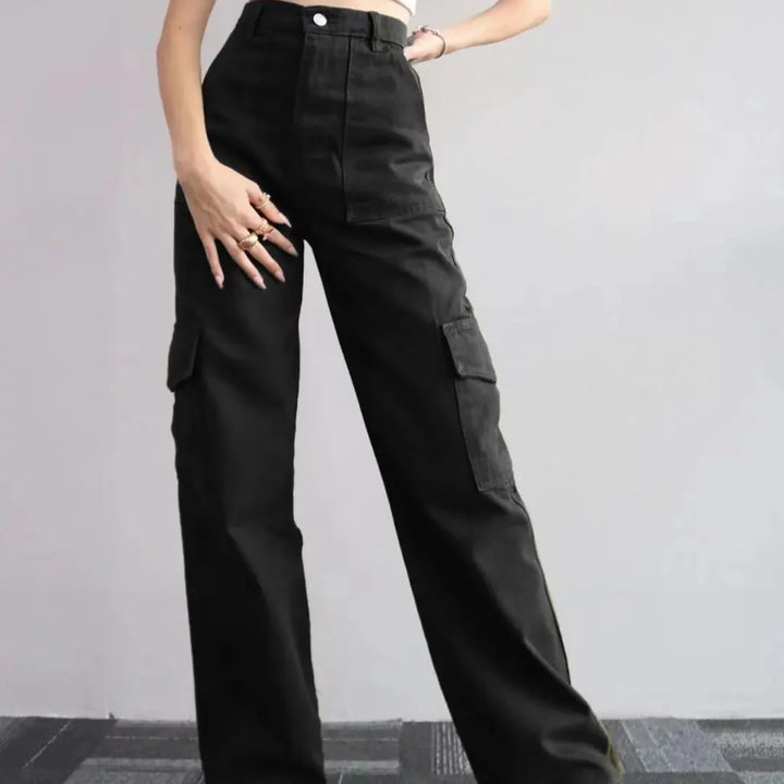 Vintage dame parachute bukser, med trendy Y2K passform, ideell for streetwear.