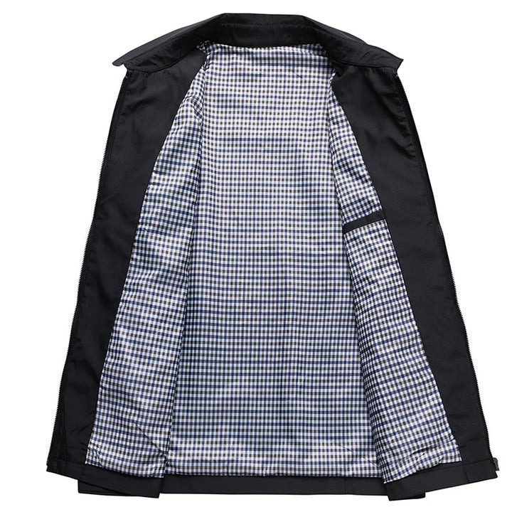 Lett og tynn herrejakke i business casual stil, med stilig ståkrage for fritid og hverdagsbruk om våren/høsten.