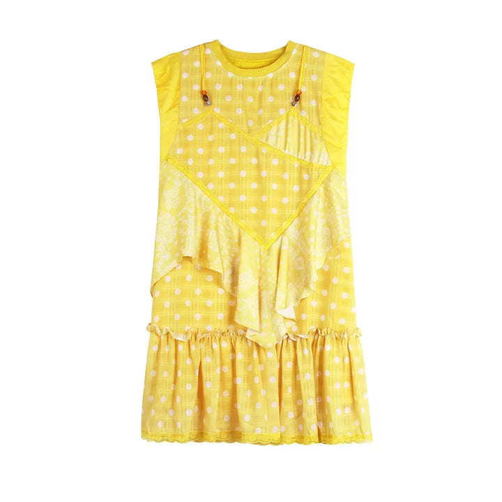 Gul mønstret midikjole til dame med vintage prikker og paisley-mønster. En stilig sommerkjole.